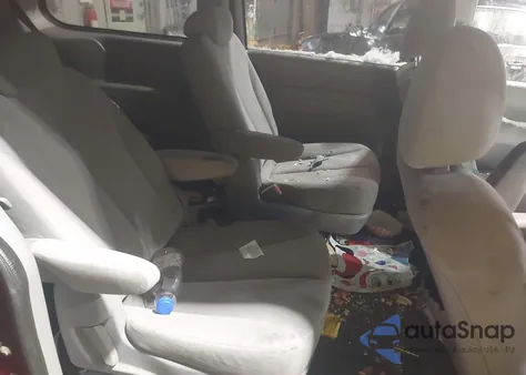 2009 Kia Sedona Lx z USA, uszkodzony, nr VIN KNDMB233396312255